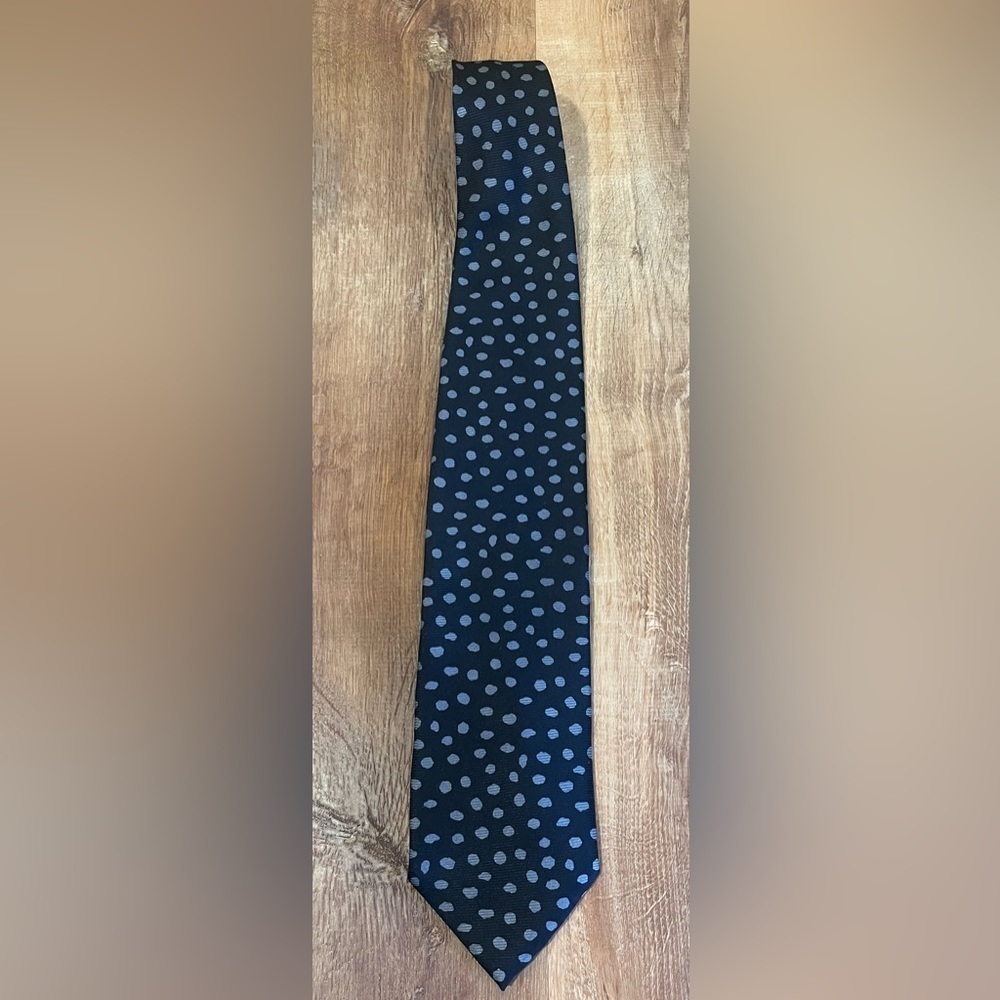 Amherst & Brook black and grey polka dot patterned tie​​​​​​​​
